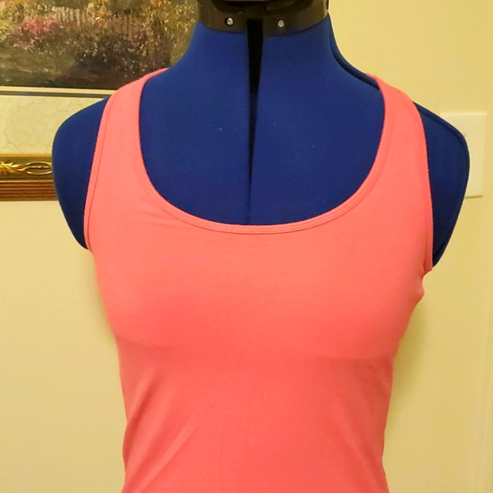 Victoria's secret Racer back workout tank - Picture 2 of 3